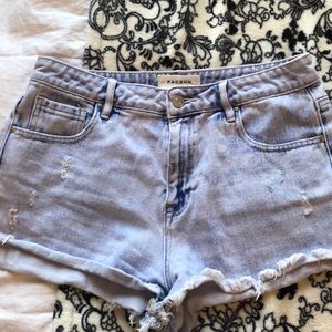 NEED GONE! Pacsun Shorts sz 28 ☀️